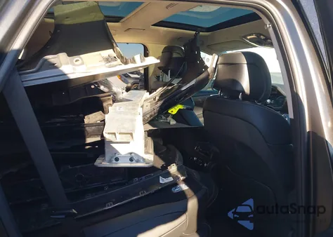 2024 Genesis Gv80 3.5T Awd from USA, damaged, VIN KMUHCESC5RU158156